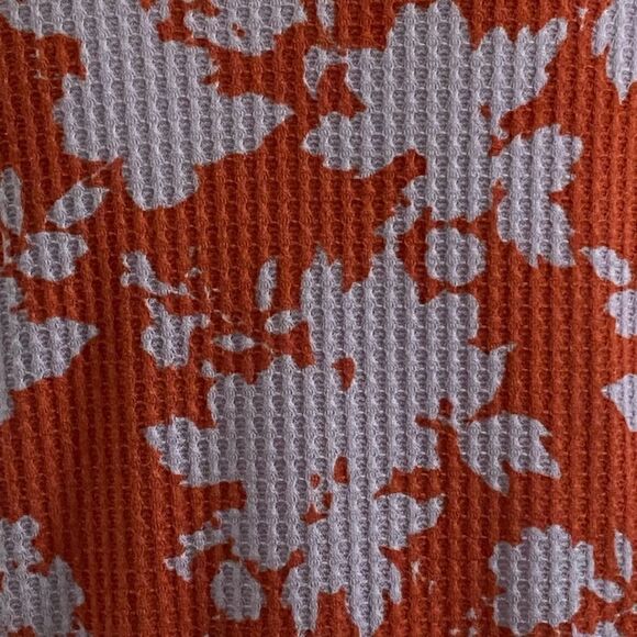 Simply Vera Vera Wang Ruched Elbow Sleeve Floral Tee Shirt Damask Floral Medium - Picture 6 of 6